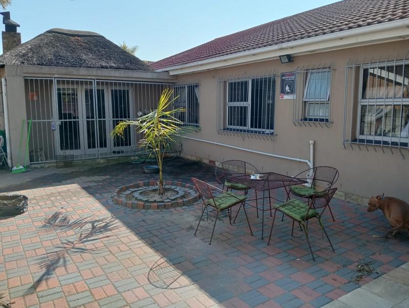 4 Bedroom Property for Sale in Soneike Western Cape